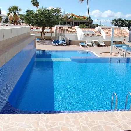 Island Village Wifi Pool 2 *